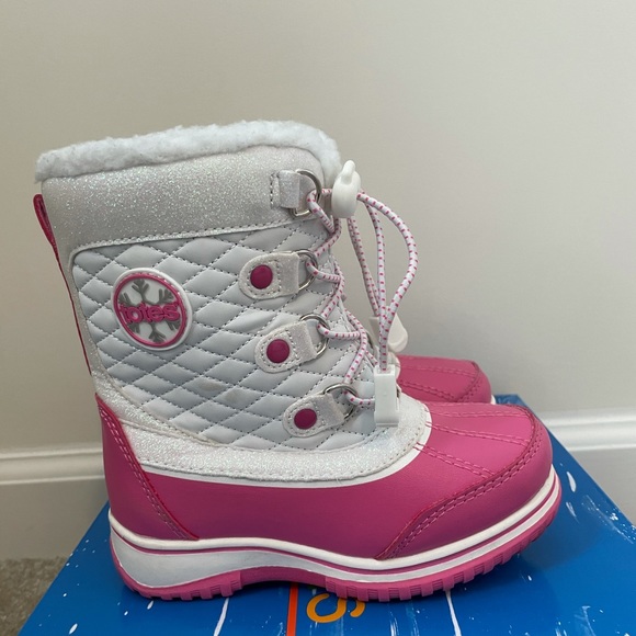Totes kids Snow boots! - Picture 6 of 7